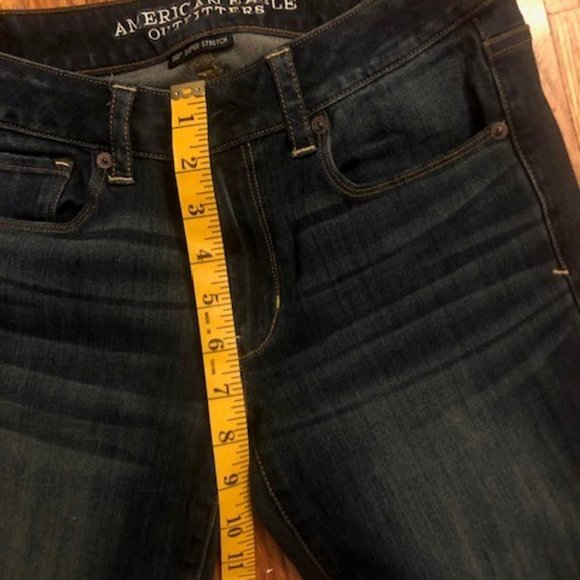 American Eagle SKINNY Kick WOMEN'S Short Jeans - Picture 12 of 12